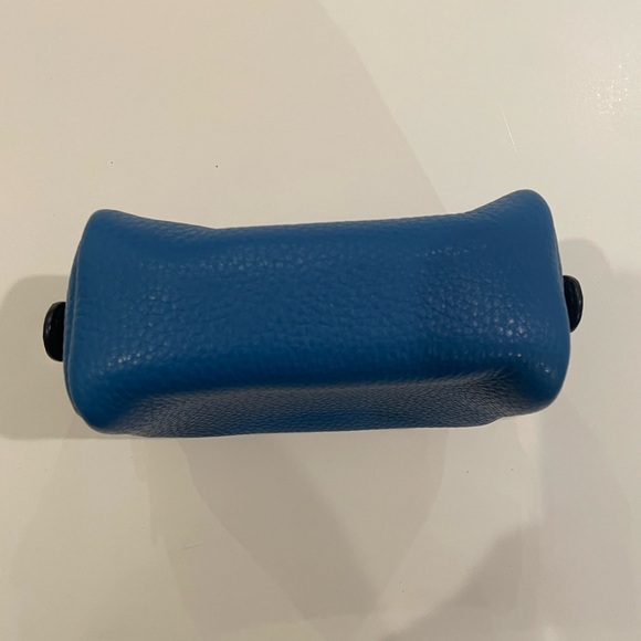 Coach X Peanuts Mini Boxy Cosmetic Case With Snoopy And Friends 6447 - Picture 7 of 13